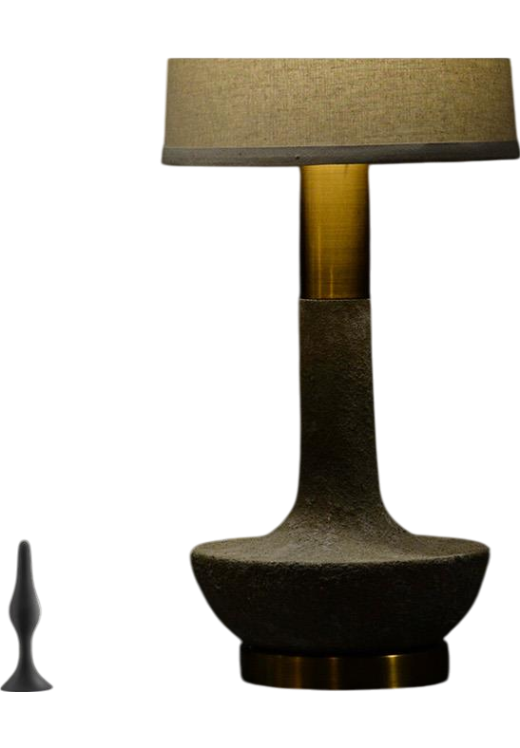 Πρωκτική σφήνα από σιλικόνη σε μαύρο χρώμα, μήκους 10,8 εκ. και μέγιστης διαμέτρου 2,4 εκ.