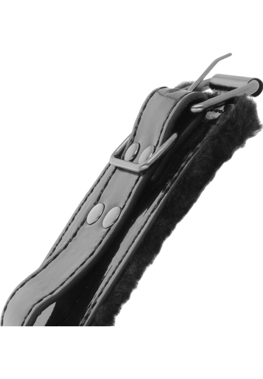 Ποδοπέδες από δερματίνη σε μαύρο χρώμα