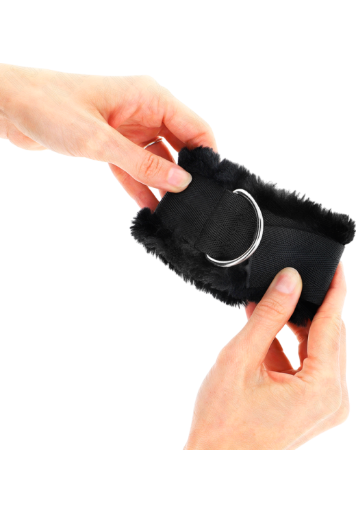 Bondage δεσμά από γούνα σε μαύρο χρώμα