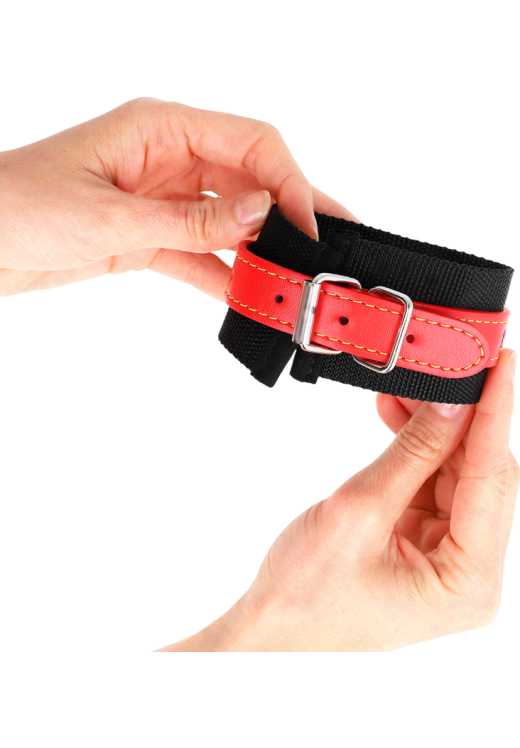 Bondage δεσμά από nylon σε κόκκινο χρώμα