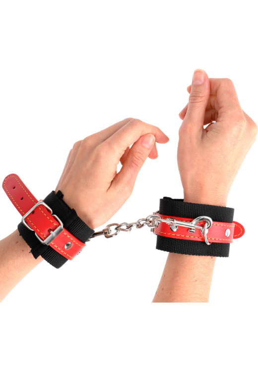 Bondage δεσμά από nylon σε κόκκινο χρώμα