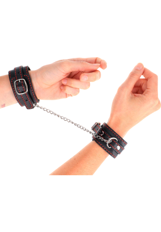 Bondage δεσμά από δερματίνη σε κόκκινο χρώμα