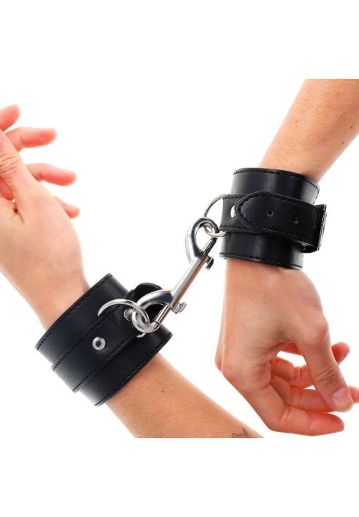 Bondage δεσμά από δερματίνη σε μαύρο χρώμα