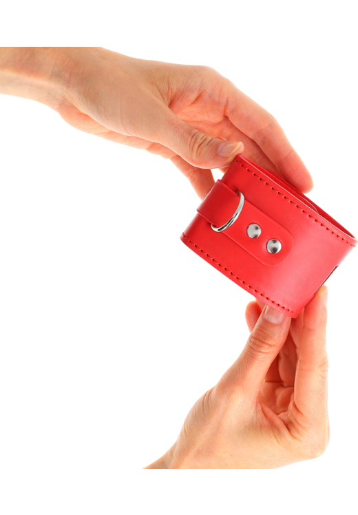 Bondage δεσμά από δερματίνη σε κόκκινο χρώμα