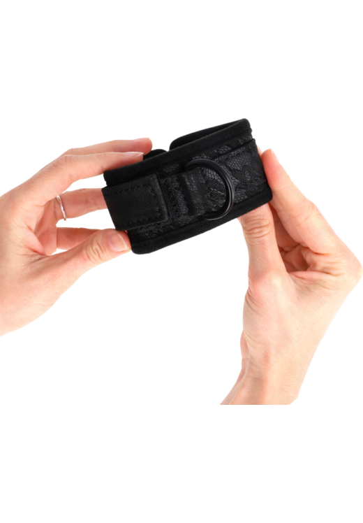 Bondage δεσμά από neoprene σε μαύρο χρώμα