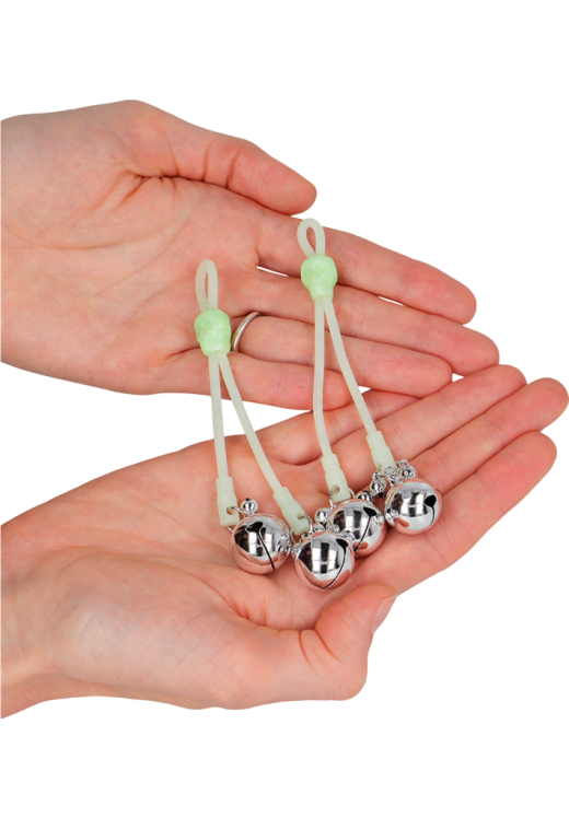 Μεταλλικοί σφιγκτήρες θηλών σε ασημί χρώμα