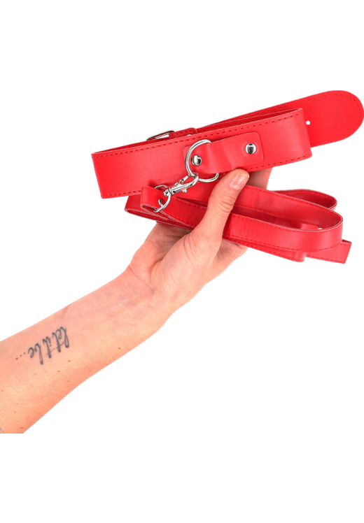 Κολάρο από δερματίνη σε κόκκινο χρώμα