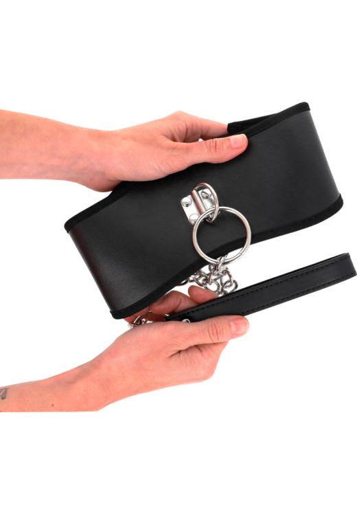 Κολάρο από δερματίνη σε μαύρο χρώμα