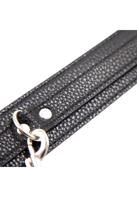 Κολάρο σε μαύρο χρώμα