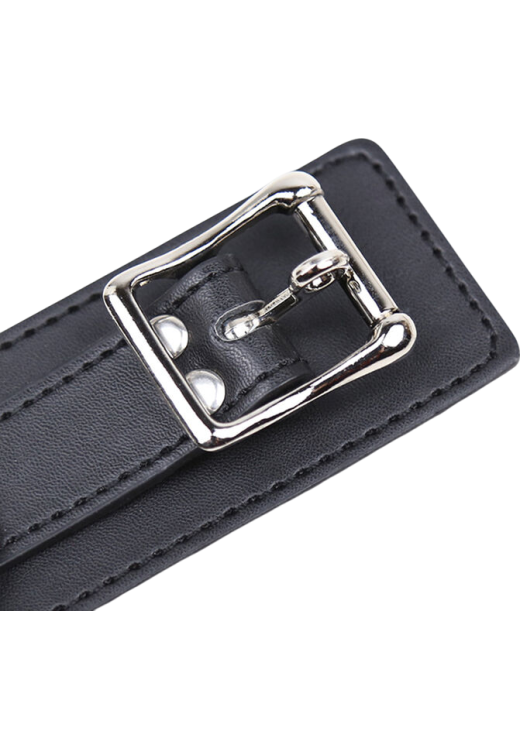 Κολάρο σε μαύρο χρώμα